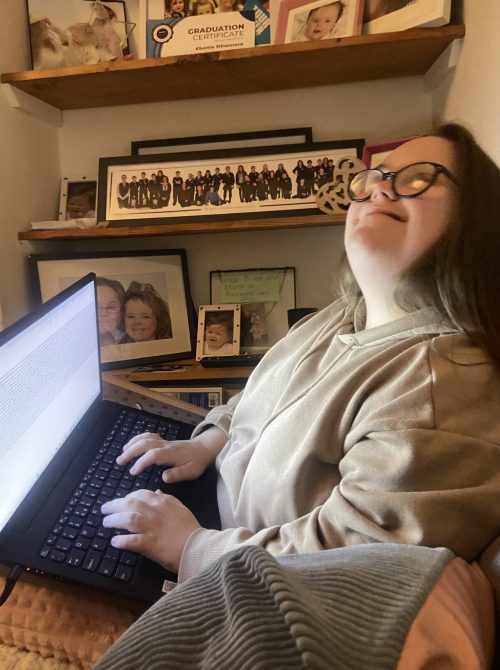 Ebonie doing notes in her office time and reminding herself 6am is not the time to get up!